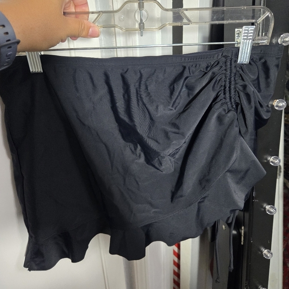 Croft And Barrow Black Bathing Suit Skirt With Lining Sz 12 - Picture 8 of 9